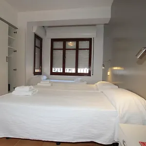 hostal-ripoll-ibiza.ibizaislandhotels.net/